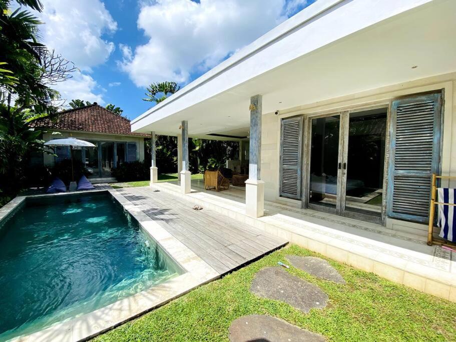 Villa Biru - 500M Batubelig Beach Canggu  Luaran gambar